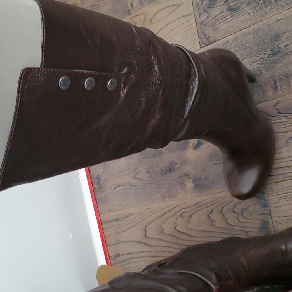 Guess knee high brown boots